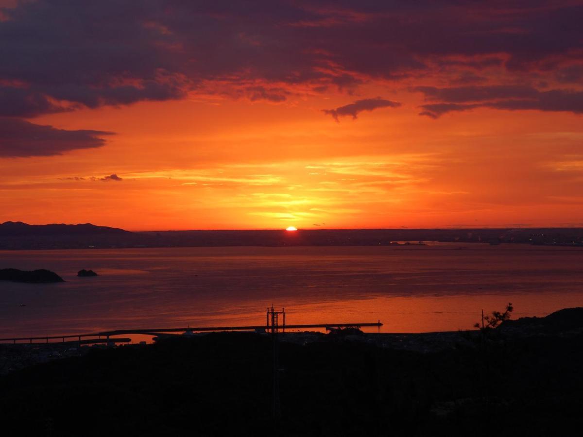 Gamagori Onsenkyo Mikawa Bay Hills Hotel Nishio Экстерьер фото